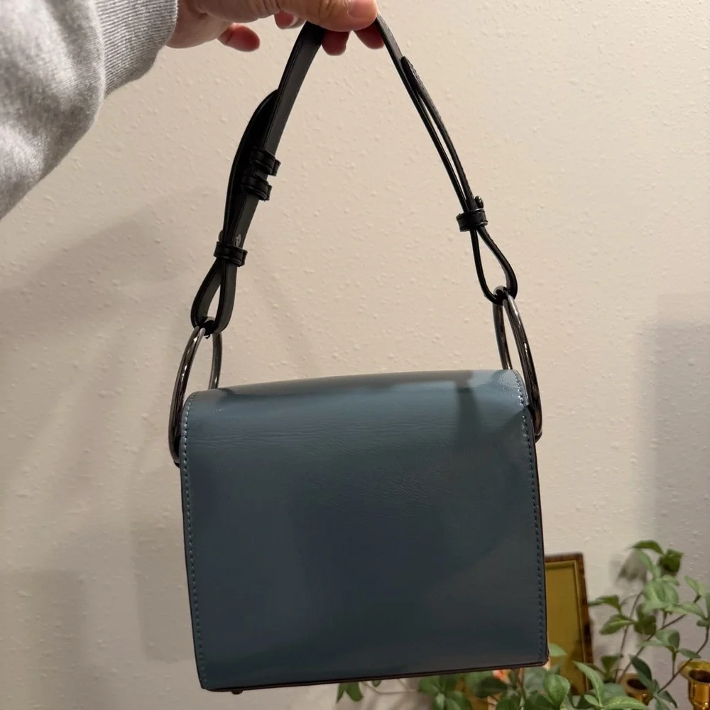 Steve Madden Small Blue Crossbody Shoulder Bag Purse Going Out Event Party Chic